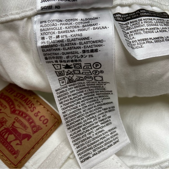 LEVI’S White Distressed Denim Mid Length Shorts - Picture 7 of 13